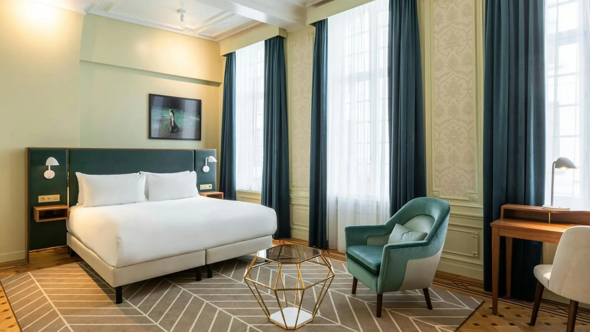 Sapphire House Antwerp, Autograph Collection Otel 5*, Anvers